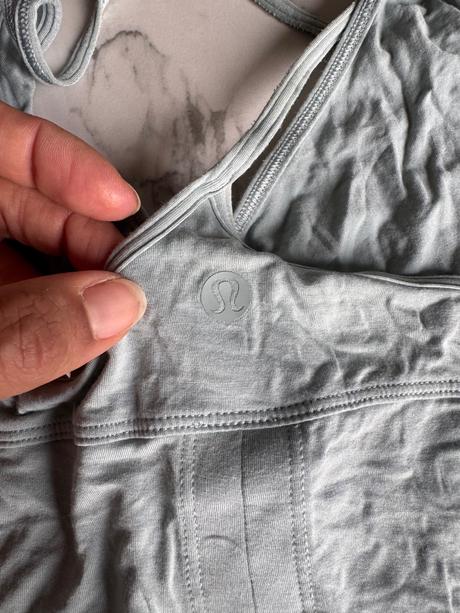 Kvalitný lahky top lululemon s, s