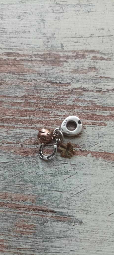 Pandora koralka, pandora