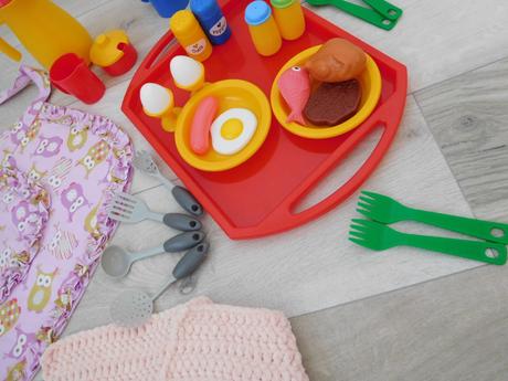 Príslúšenstvo pre bábiku/všetko ako na foto,,