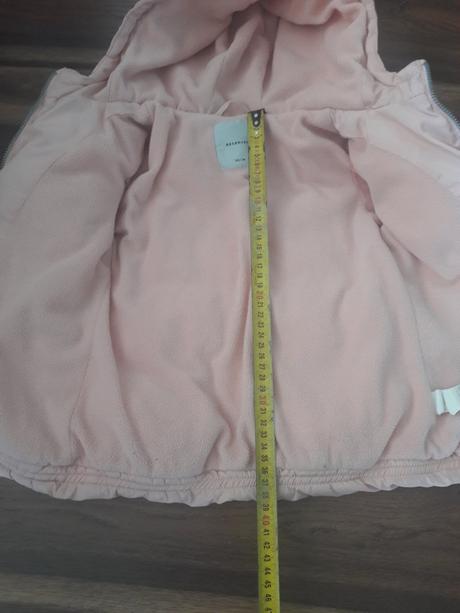 Zimna bundička reserved, reserved,92