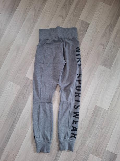 Teplaky, nike,s