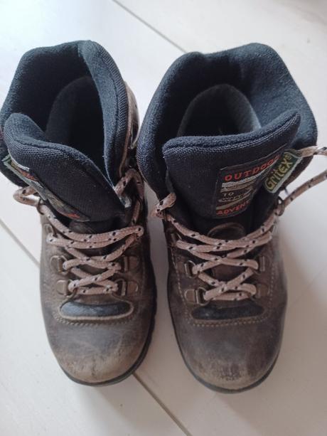 Turisticke topanky 31, 31