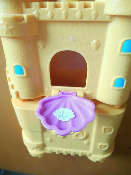 Mattel poly pocket hrad z piesku,