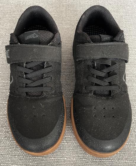 Cyklistické topánky leatt 2.0 junior black, 32