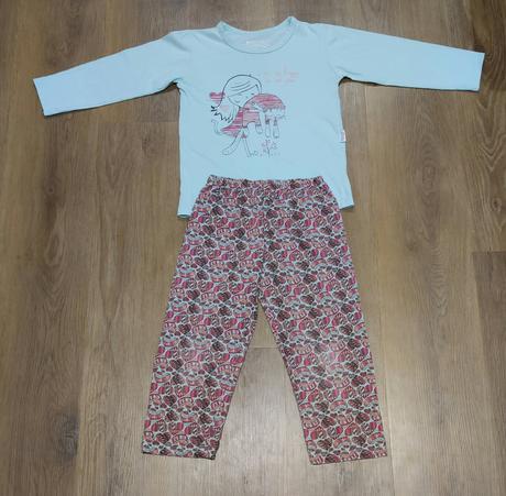 Dievčenské pyžamo veľkosť 116, taro,116