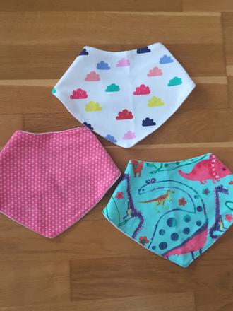 Podbradniky / slintaciky next,