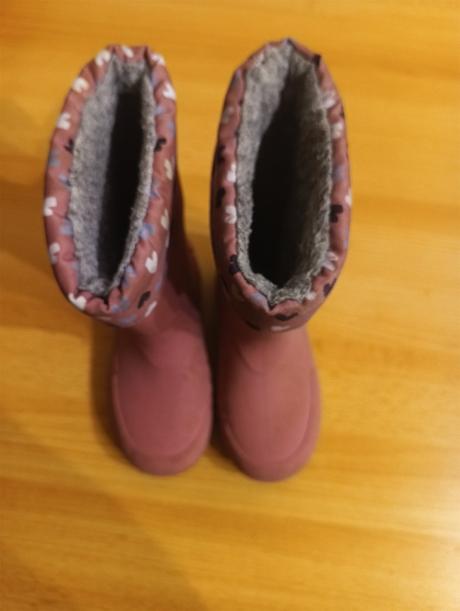 Gumáky lupilu, lupilu,24