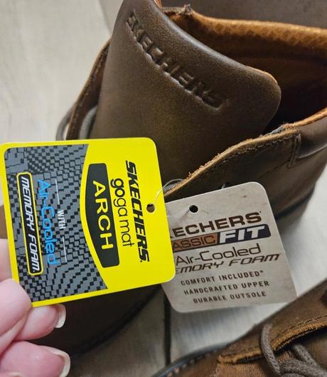 Kvalitne kozene topanky, skechers,39