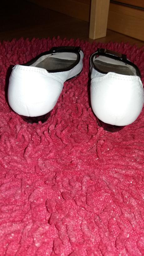 Nescior balerinky, 37