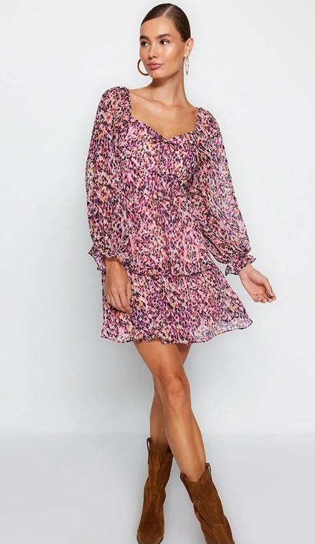 Krásne lahulinké šaty zn.trendyol, 34