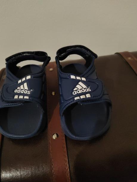 Sandalky, adidas,23