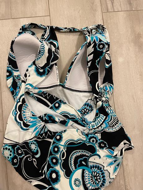 Krásne plavky, marks & spencer,48