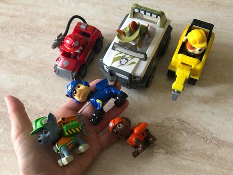 Labková patrola,6 psíkov+autá,top stav,cena spolu, 