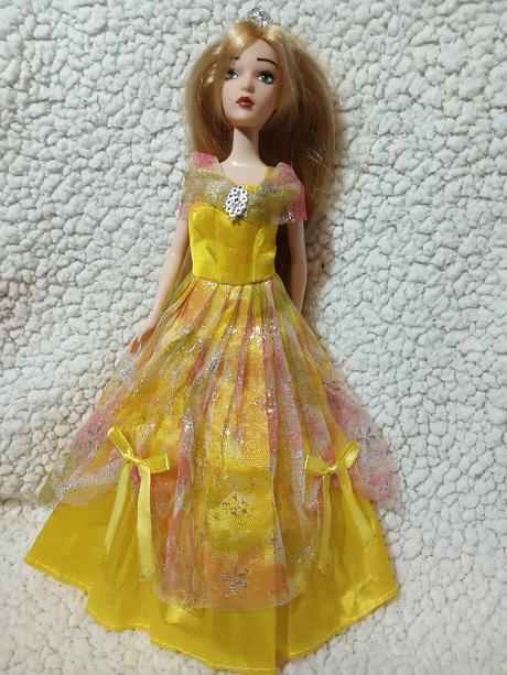 Krásne barbie bábiky mattel, mga, winx bratzilla,