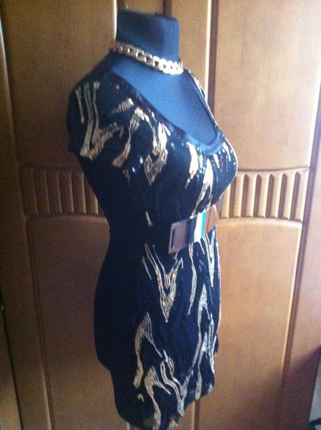 Čierno-zlaté flitrované šaty, s