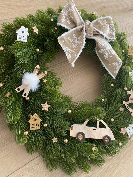 Vianoce 2025 veniec hand made basic nature drevo,