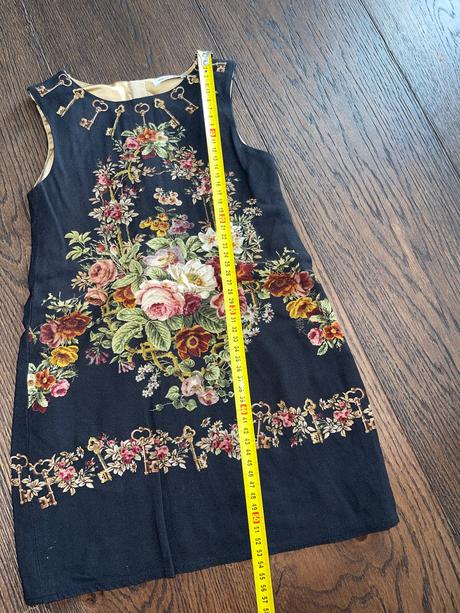 Dolce gabbana šaty, 104
