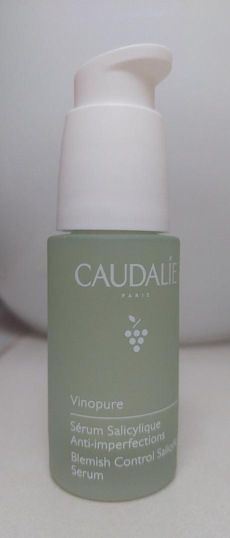 Nove kremy caudalie,