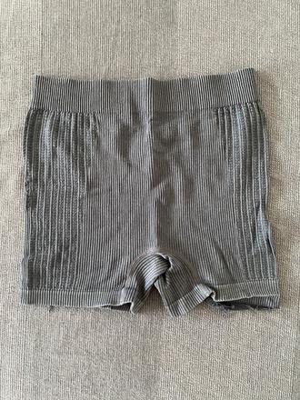 Kraťasy, bershka,xs