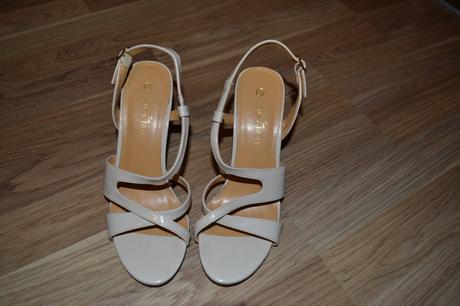 Kremove sandalky c.37, 37
