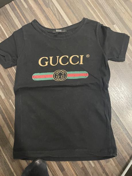 Čierne tricko pre fesaka, 116