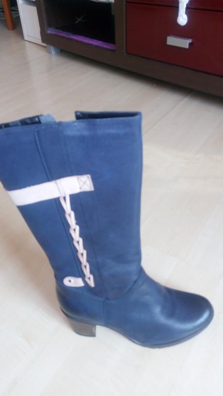 Kožené čižmy s aplikáciou nenosené zn. konopka, 38