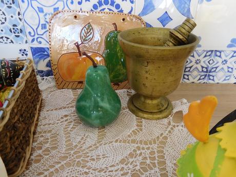 Do zelena dekorácia kuchyňe mažiar,hruška mramor,