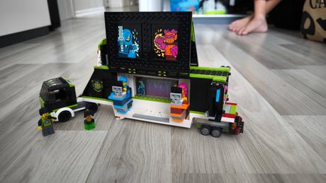 Lego city gaming tournament truck, 