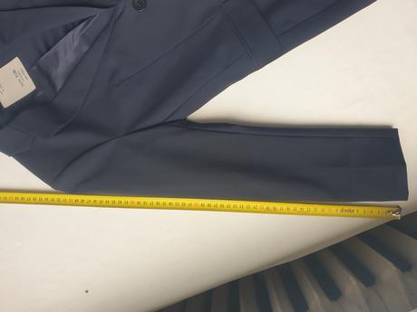 Krásny nohavicový oblek zara, 140