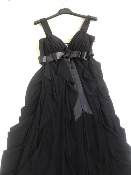 Spoločenské šaty na ramienka, s