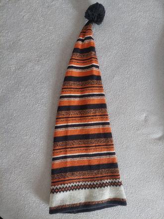 Zimna capica, oranzova s brmbolcom, s