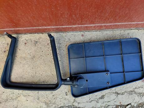 Stolik na konferenčnú stoličku, 