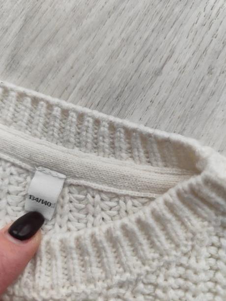 Dvojfarebný sveter, 134