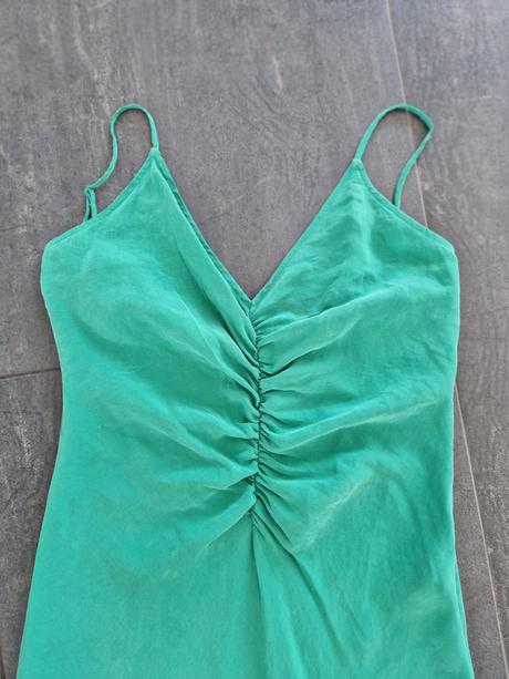 Padavé šaty so zaujímavým riasením, zara,s