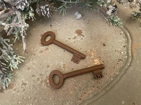 Kovové kľúče v hrdzavom odtieni 2 ks ( sada ), 