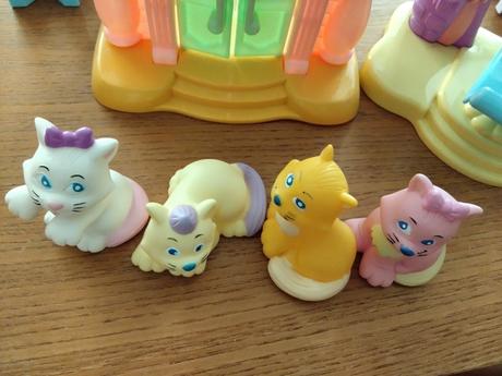 Mačičky figúrky, 