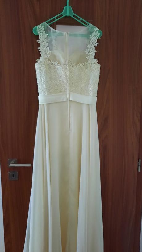 Spoločenské /svadobné šaty, s