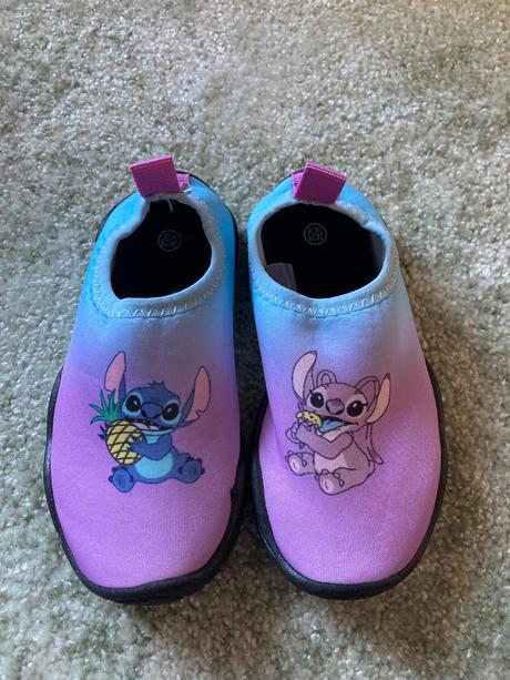 Topánky do vody, 24