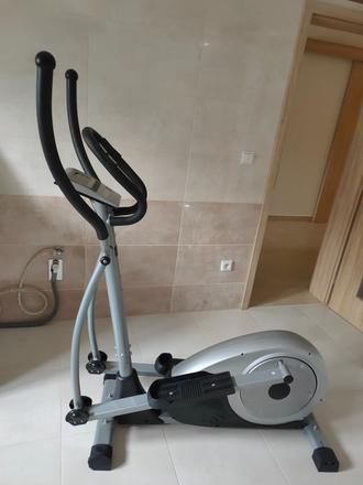 Eliptický trenažér crossový elektrický landfit,