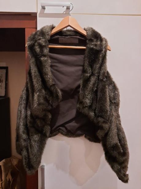 Kožušinova vesta zara, zara,m