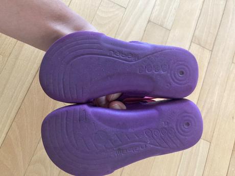 Dievcenske sandalky, nabaiji,25