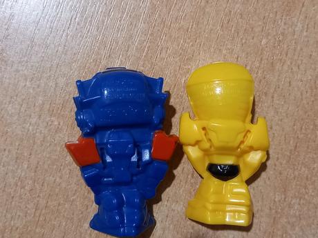 Figúrky nestlé transformery,