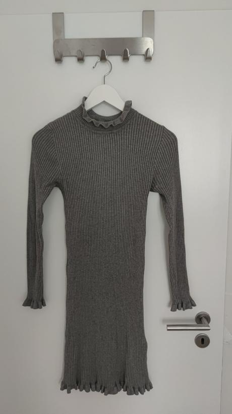 Pletené šaty, amisu,38