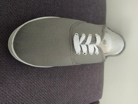 Tenisky, prezuvky, 43 / 44 / 45