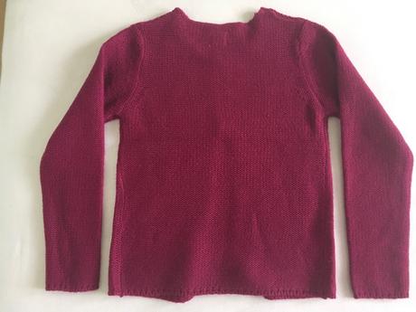 Sveter raz obleceny, 128