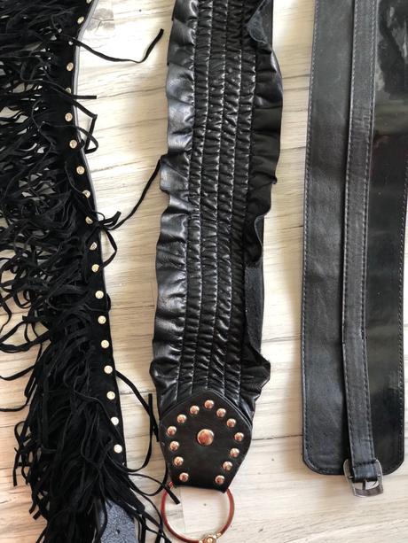 Rôzne opasky klobúky, 