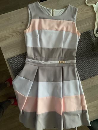 Elegantné šaty, 36