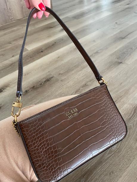 Guess mala kabelka, guess