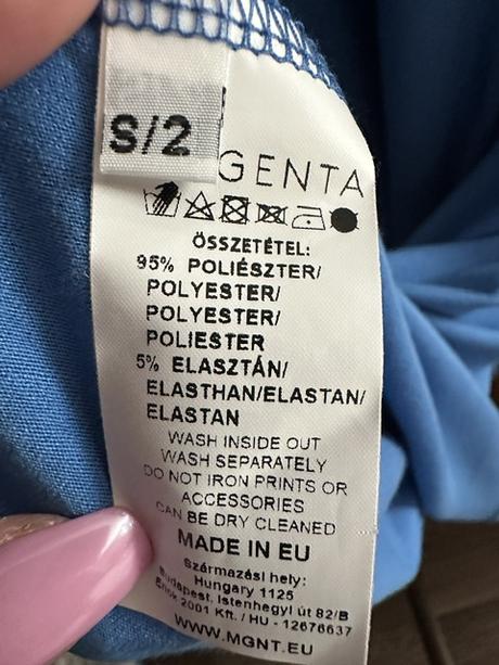 Modré midi šaty so vzorom na chrbte zn. magenta, m