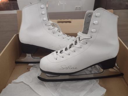 Dámske korčule, 39